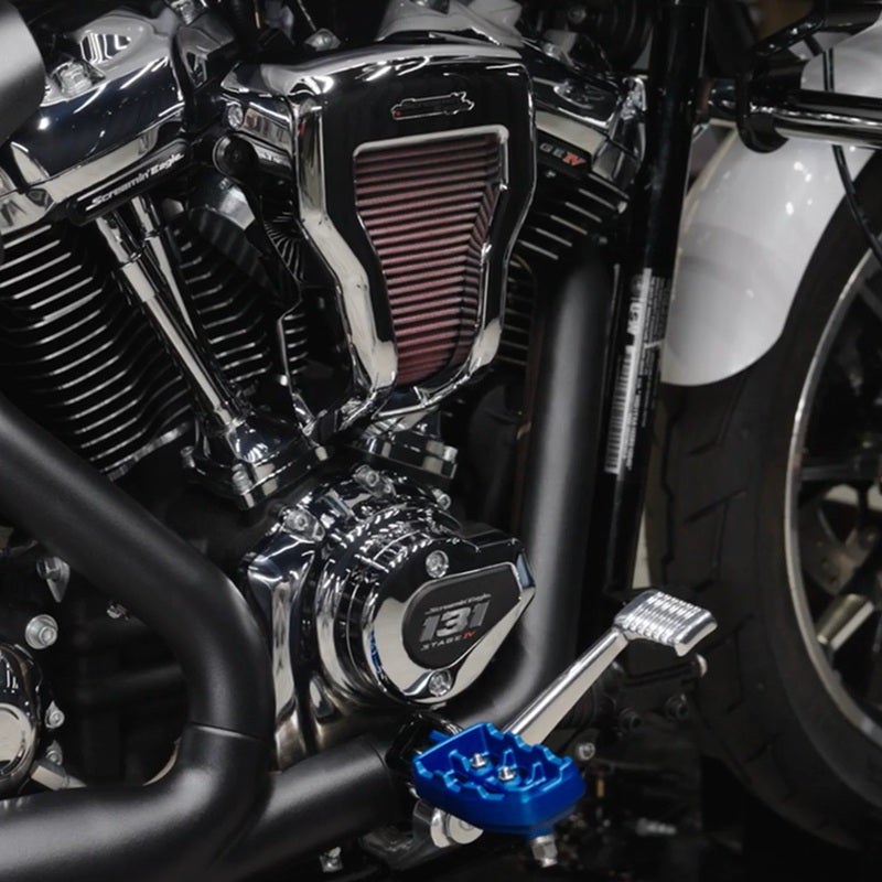 グロスブラックエンジンカバーキット／ミルウォーキーエイト・パワートレインGlossBlackEngineCoverKit?Milwaukee-EightPowertrain